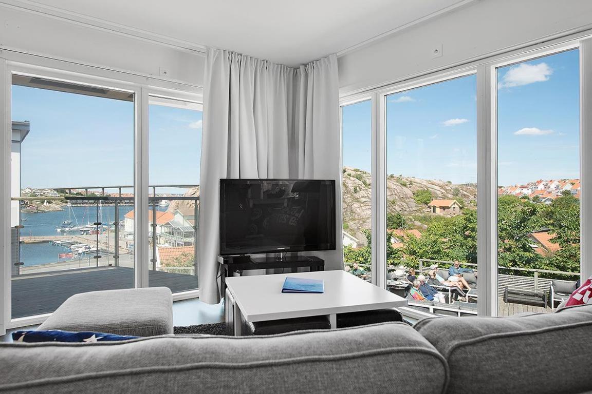 Hotell Kungshamn Suites Exterior photo